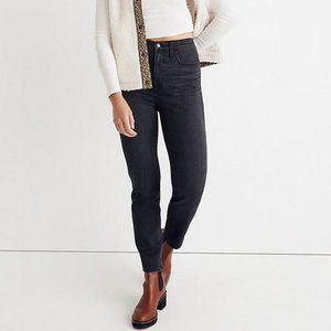 NWT Tall High-Rise Slim Straight Jeans in Richgrove Wash